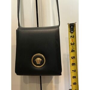 Vintage Gianni Versace Medusa Black Leather Shoulder Bag Authentication Papers‎